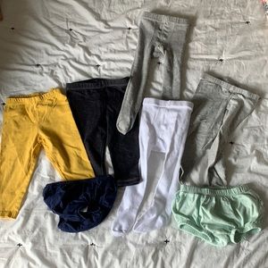 Lot of 3 leggings, 2 tights and 2 diaper covers